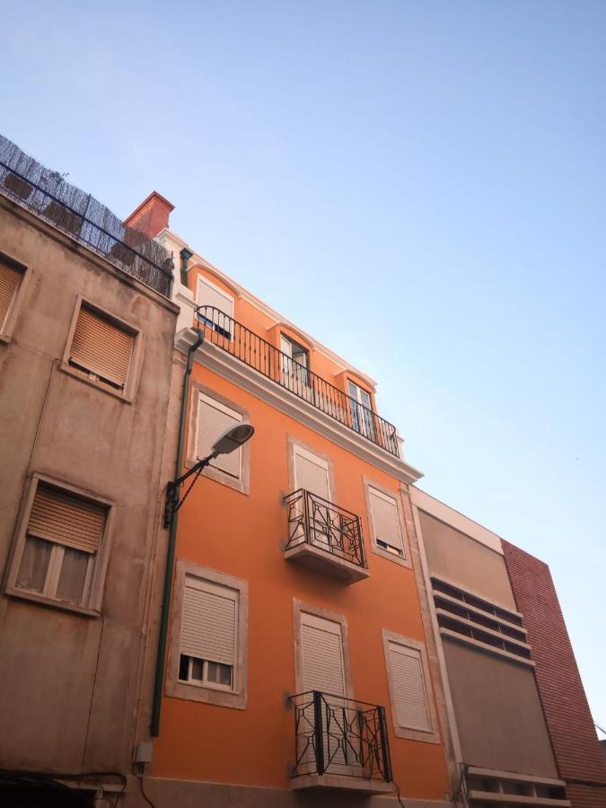 Free Wifi -Estrela Lapa- Tram 28 Apartment Lisbon Bagian luar foto