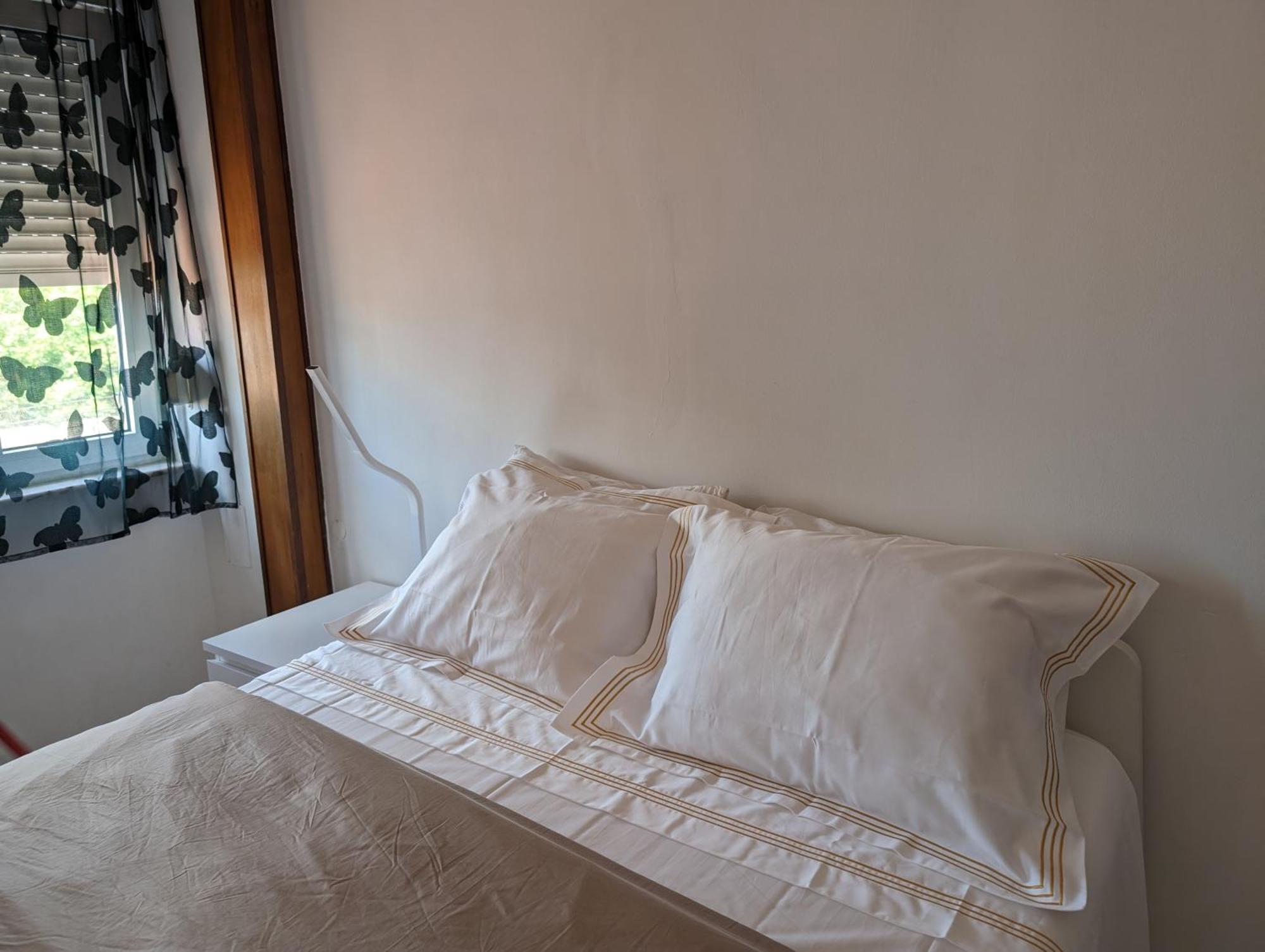 Free Wifi -Estrela Lapa- Tram 28 Apartment Lisbon Bagian luar foto
